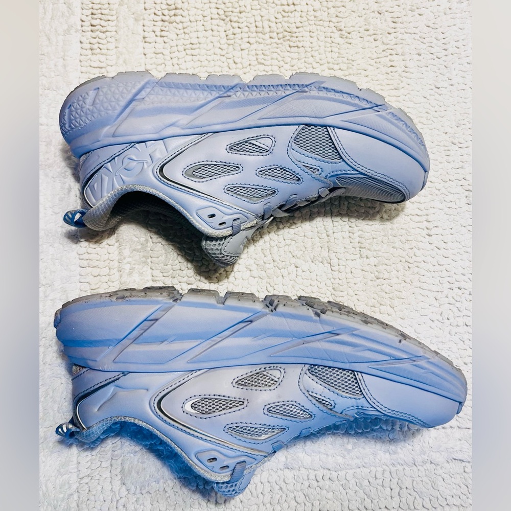 HOKA Clifton L in Ether/Mirage - Picture 5 of 9